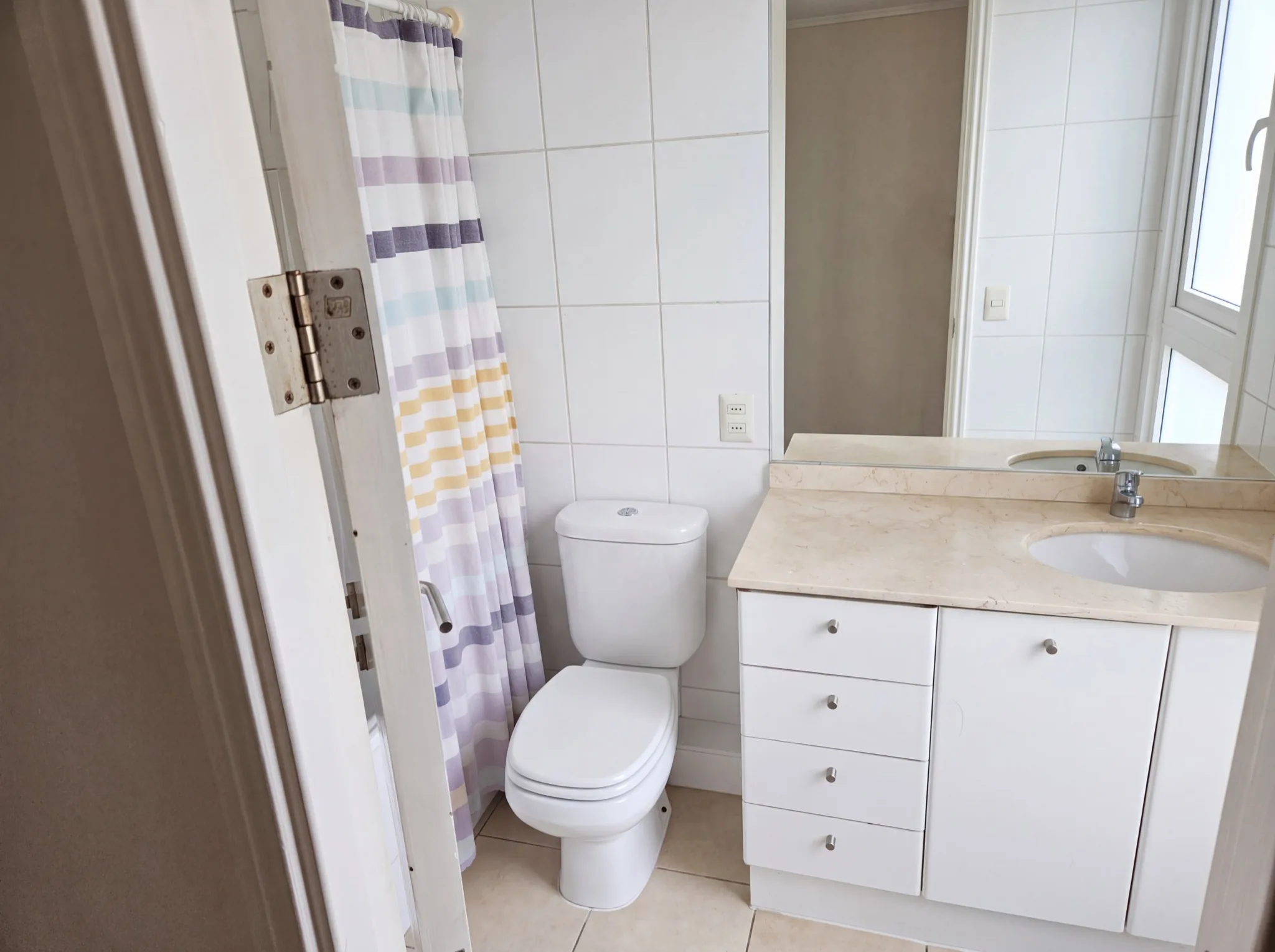 Baño del departamento en Antonio Varas, Providencia